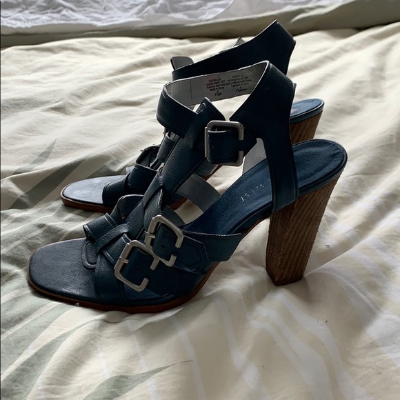 Nine West Gaulla sandal (denim blue colour) - Picture 2 of 4